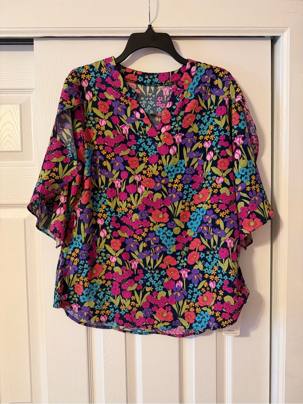 Women’s Floral V-Neck Blouse in Multicolor